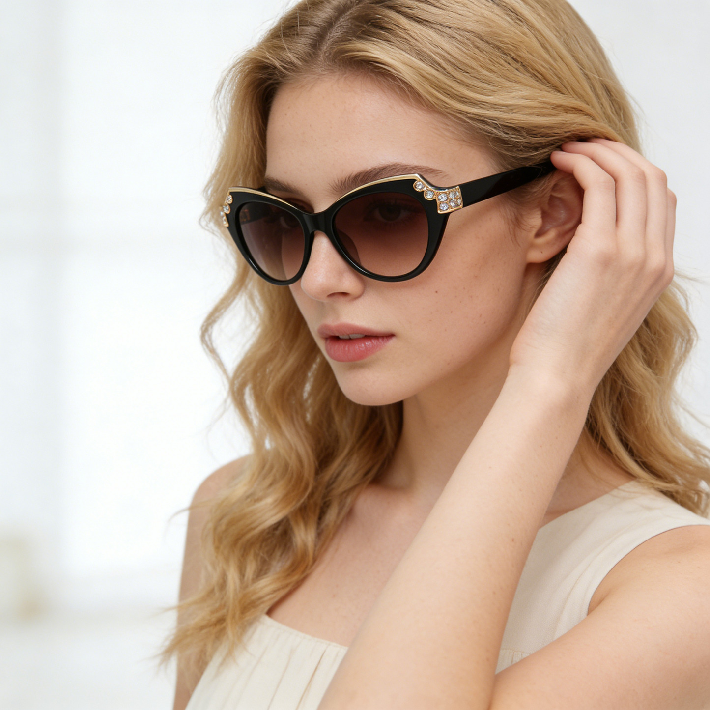 Sparkling Crystal Cat Eye Sunglasses Black Frame